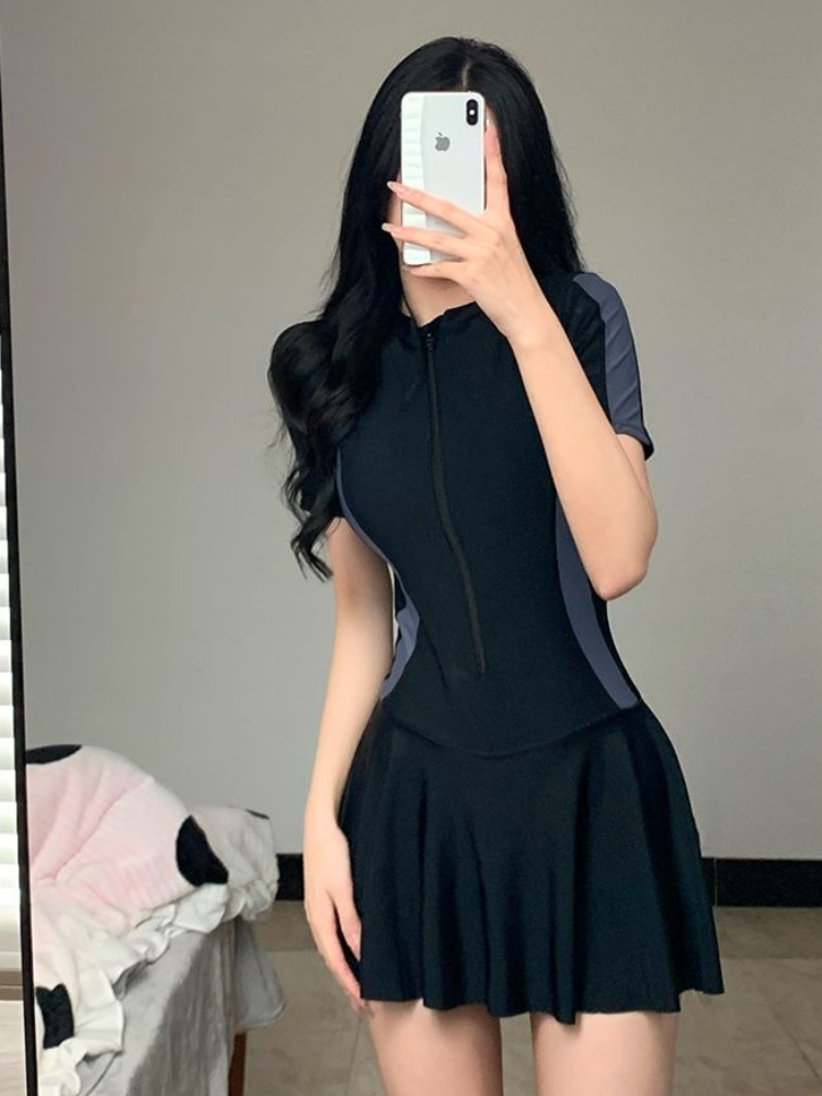 Nuevo Traje de Baño de Una Pie - Bath reseña y precio